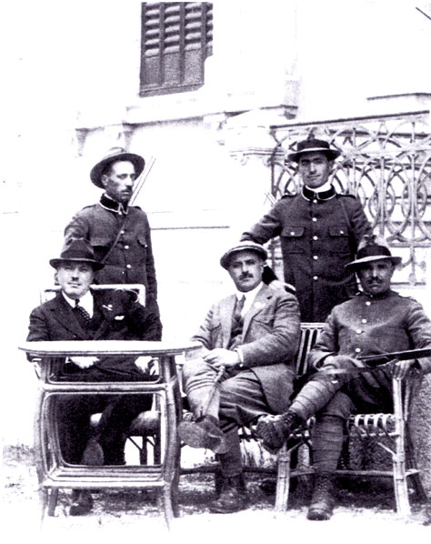 Da sinistra a destra in basso: Erminio Sipari, Nicola Tarolla e Pietro Neri